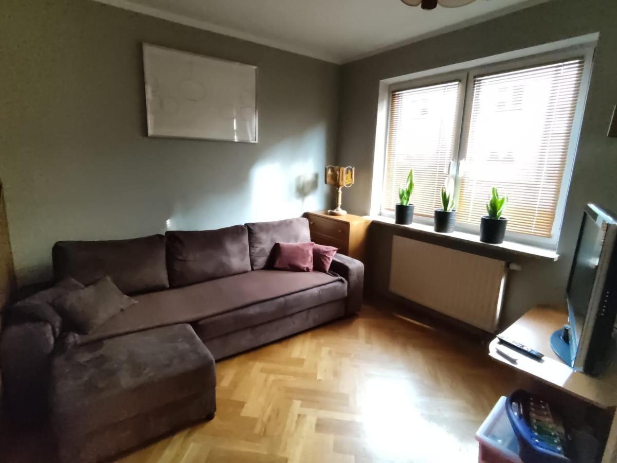Classic Apartament Metro Kabaty Varsavia Esterno foto