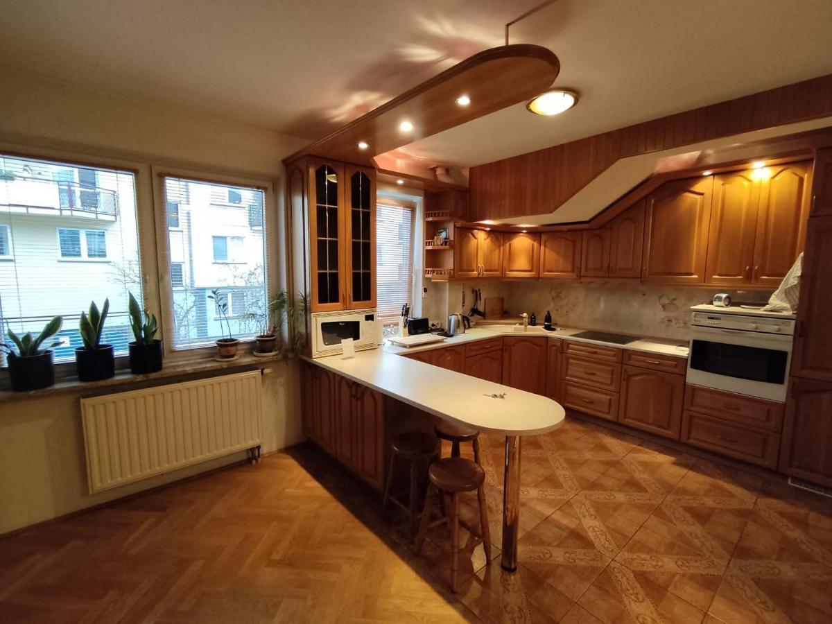 Classic Apartament Metro Kabaty Varsavia Esterno foto